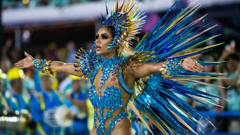 Карнавалът в Рио де Жанейро се завръща