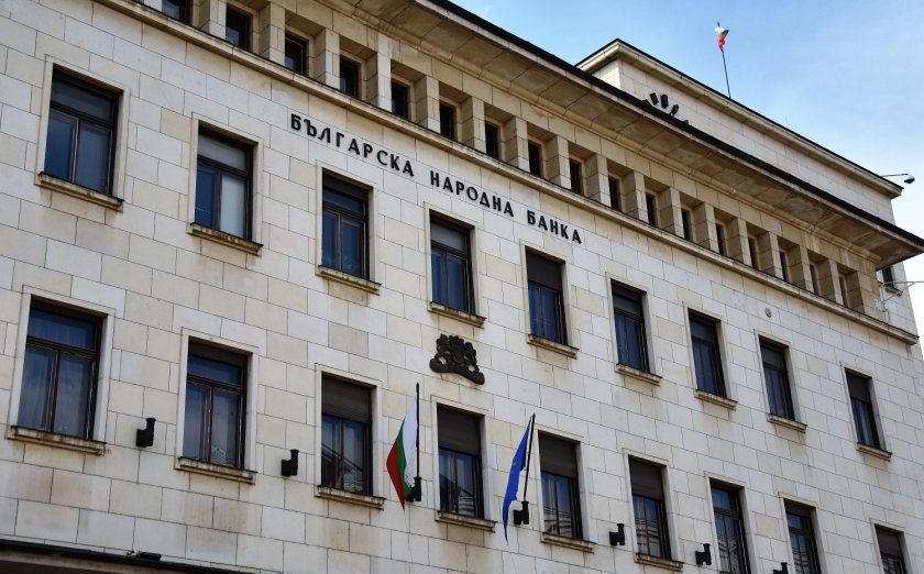 Депутати от всички парти от управляващата коалиция внесоха проектозакон в