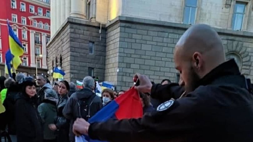 Арестуваха кметски син за побой над ченгета
