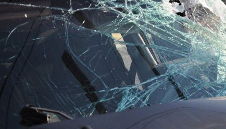 Двама са загинали при тежка катастрофа в Ловешко