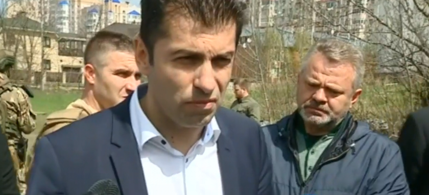 Управляващата коалиция в лицето на Промяната, ДБ и ИТН, е