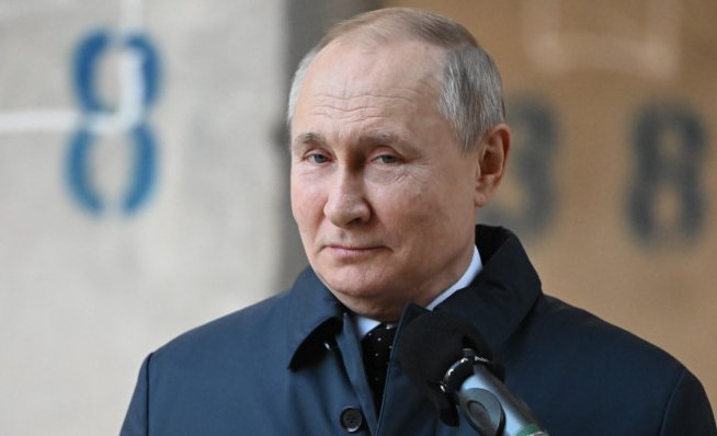 Мистерии: Путин се оперира от рак, сменя го офицер от КГБ?