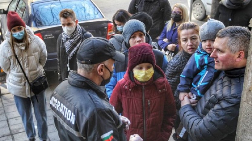 Част от украинските бежанци се завръщат в родината си. Тенденцията