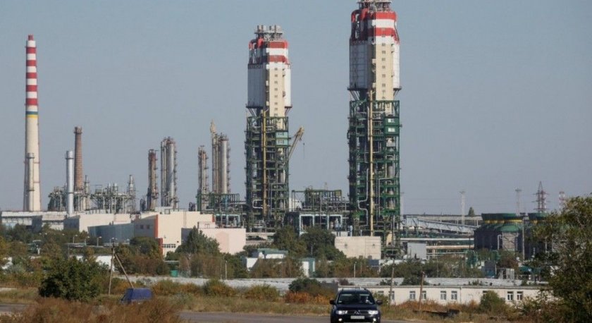 Украйна предупреждава за удари по химически заводи