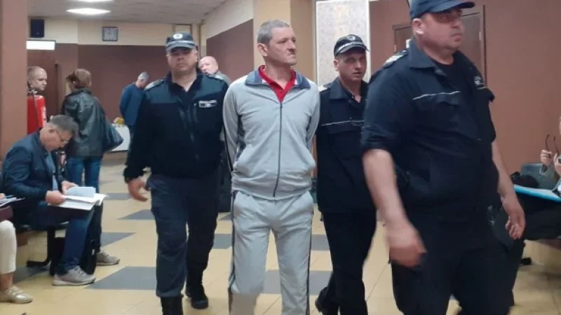 Николай Янакиев, обвинен в убийството на съпругата си при условия