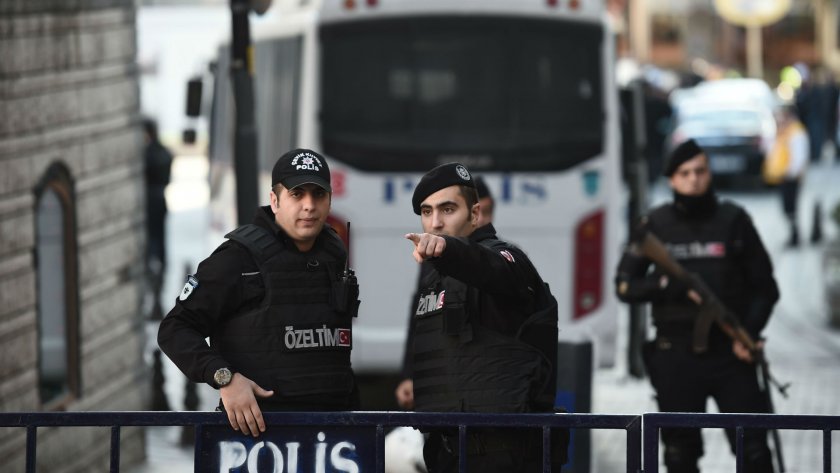 16 задържани при операция срещу "Ислямска държава" в Истанбул