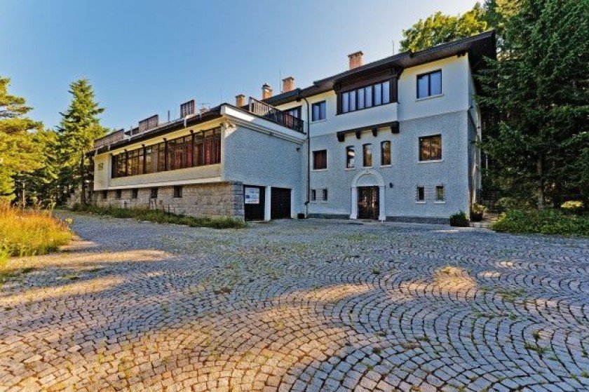 ВАС реши окончателно - събарят незаконните постройки на Васил Божков