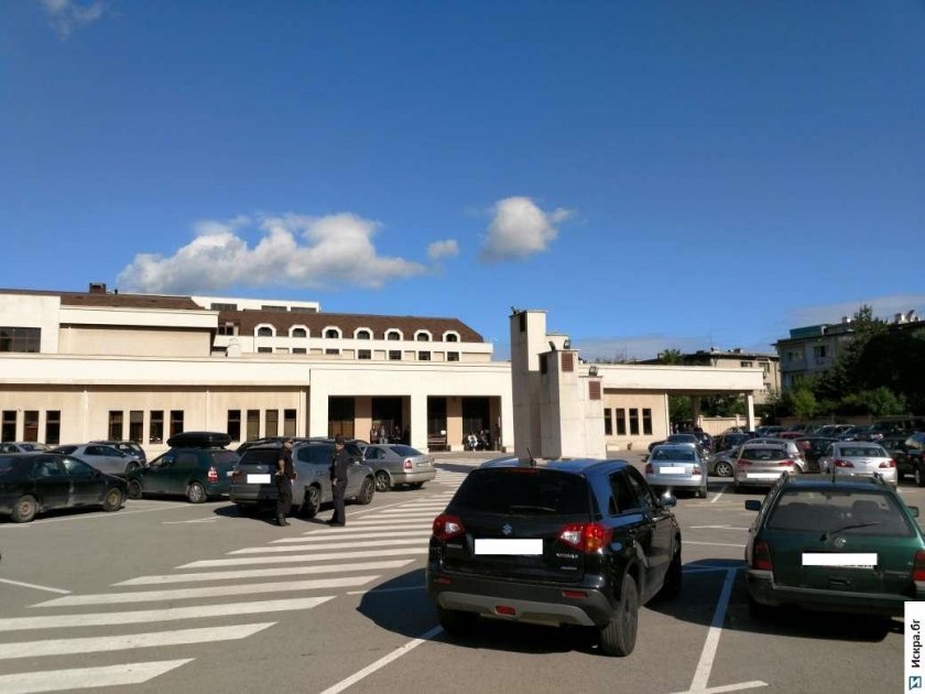 Всички съдии са съпричастни към колегите им, които работиха в