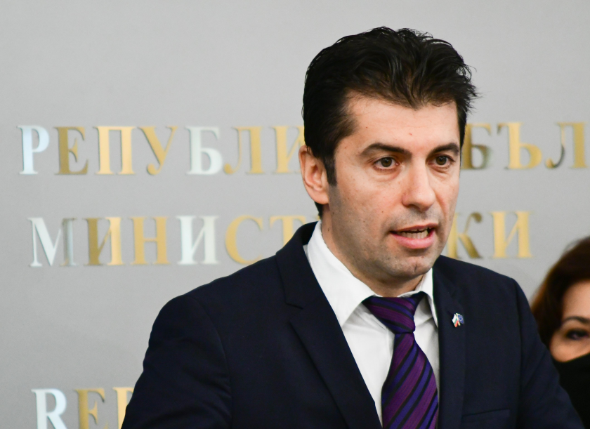 “Маркет линкс“: Недоверието към Кирил Петков е 68%, към Румен Радев - 33%