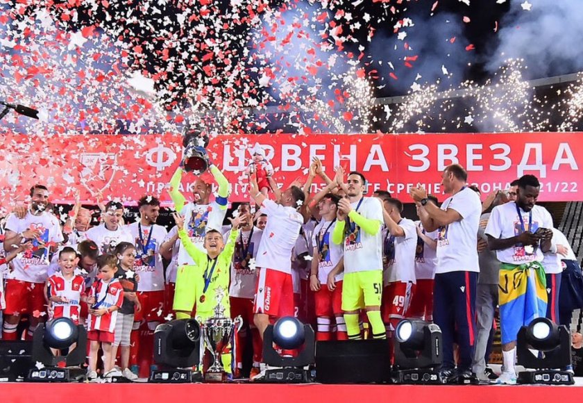 Цървена звезда шампион, Белград горя!