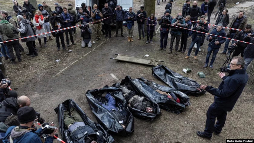 "ИЗМАМАТА" БУЧА: Вижте как руските орки екзекутират 8 невинни (ВИДЕО 18+)