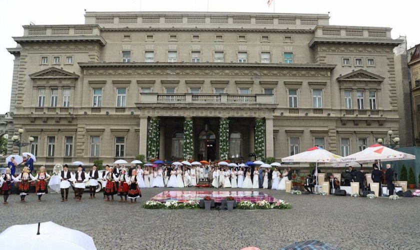 Колективна сватба на 26 двойки в Белград