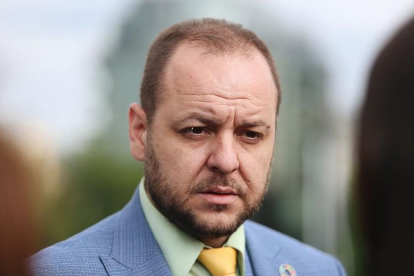 Сандов: Докато ГЕРБ се хвалят с излят бетон, текат наказателни екопроцедури