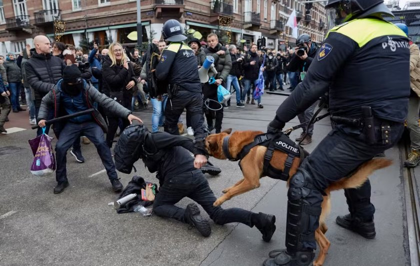 Има ли дискриминация и расизъм в холандската полиция