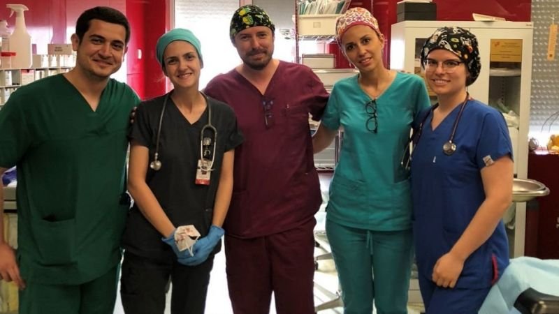 Екип от 2 болници спаси дете с рядък тумор 