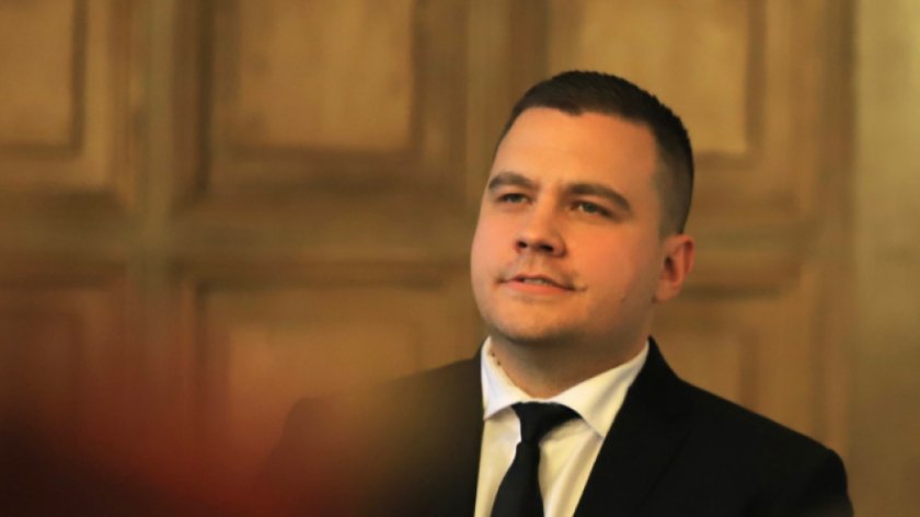 Балабанов: Министерският съвет се опитва да превръща парламента в гумен печат