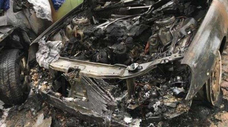 Подпалиха колите на бивша общинарка в Козлодуй
