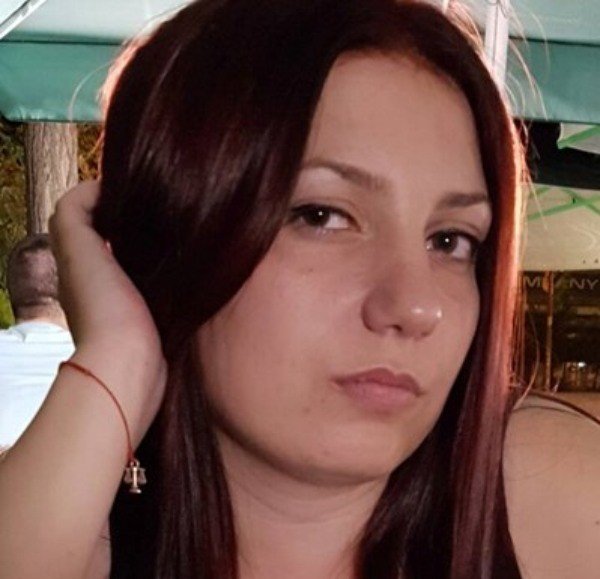 Разследват версия за психичен проблем на младата жена, убила дъщеричката си