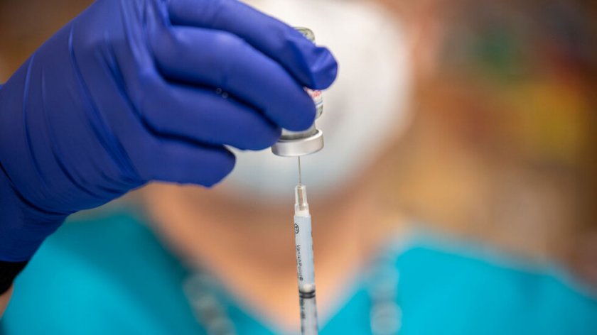САЩ изискват от пристигащите COVID тест независимо дали са ваксинирани