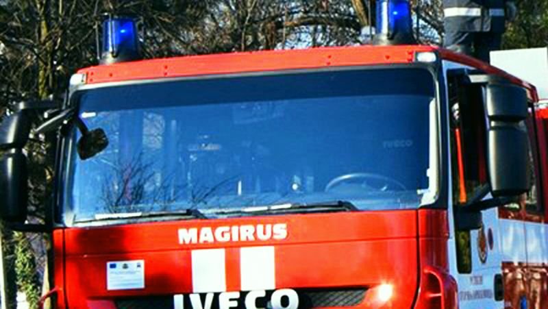 Пловдивски огнеборци са действали светкавично, за да извадят от силно