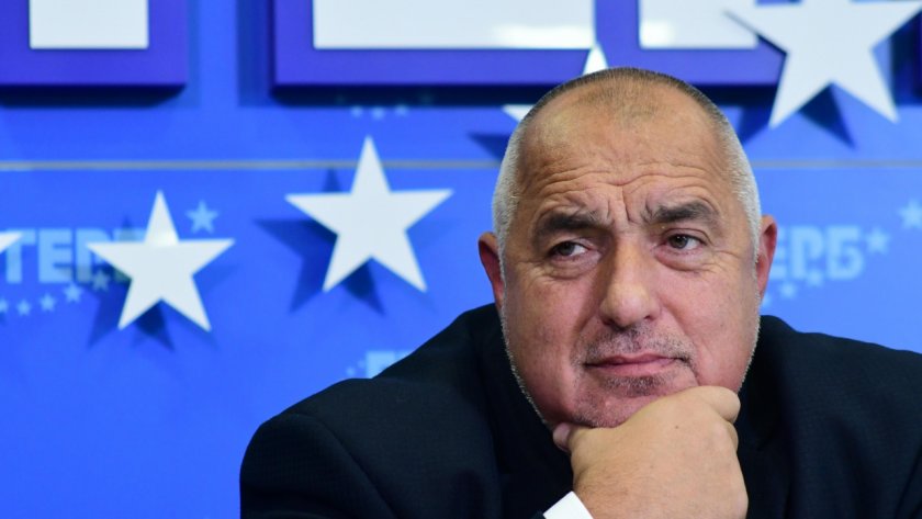 Оттеглянето на Слави Трифонов от четворната управляваща коалиция вероятно ще