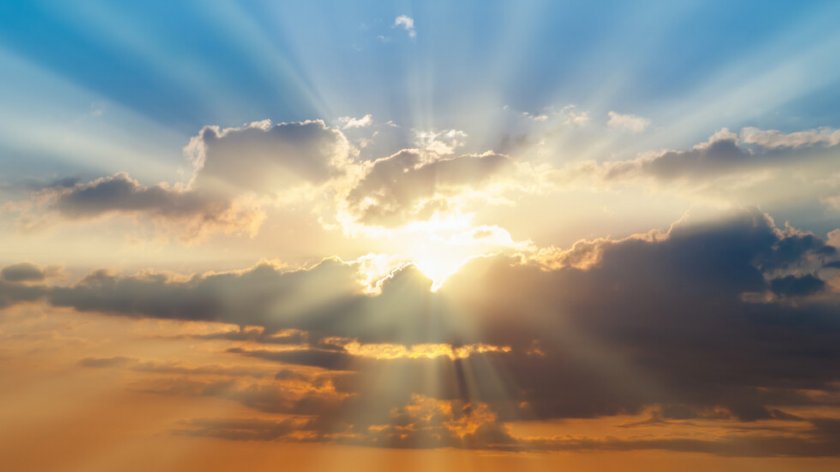 В понеделник облачността ще е променлива. Ще има краткотрайни валежи