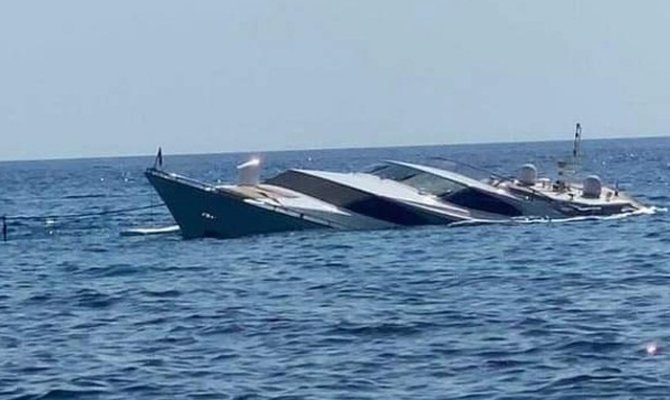 Яхта с италиански туристи потъна край Албания