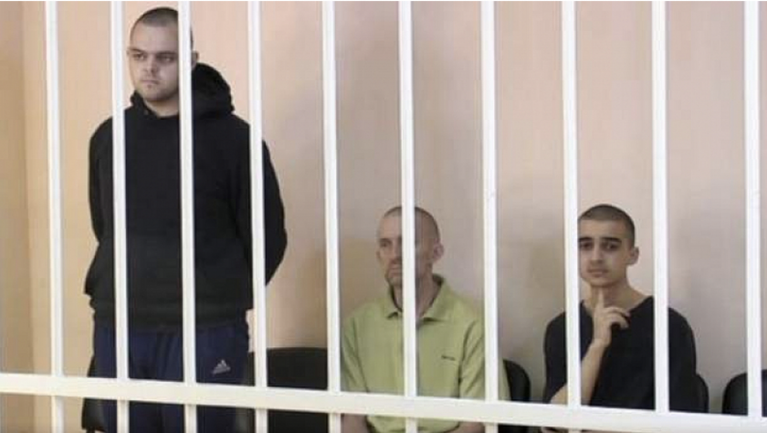 Двама британци и един мароканец, държани от руските сили в