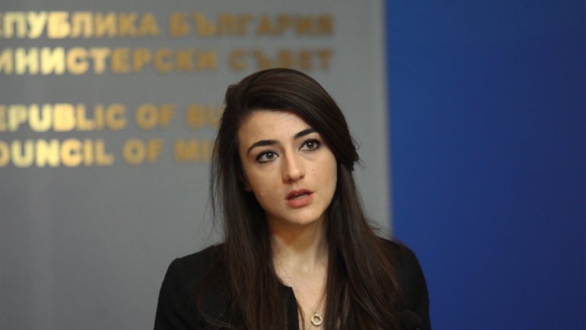 Началникът на кабинета „Петков” Лена Бориславова направи коментар пред NOVA