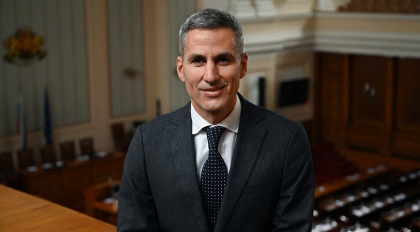 Нова коалиция иска да отстрани председателя на Народното събрание Никола