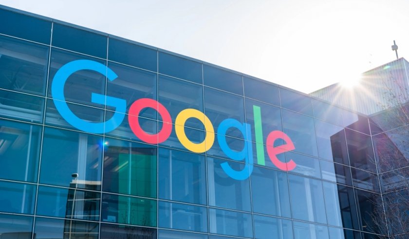 Корпорацията „Гугъл“ се е съгласила да плати обезщетение в размер