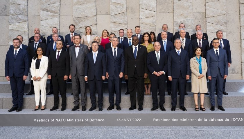 Завърши редовната среща на министрите на отбрана на страните-членки на
