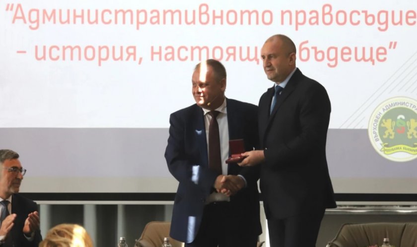 Българското административно правосъдие изживява своя златен век Това заяви председателят