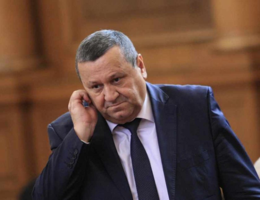 Хасан Адемов: Ако продължаваме така, площадната демокрация ще започне да диктува правилата