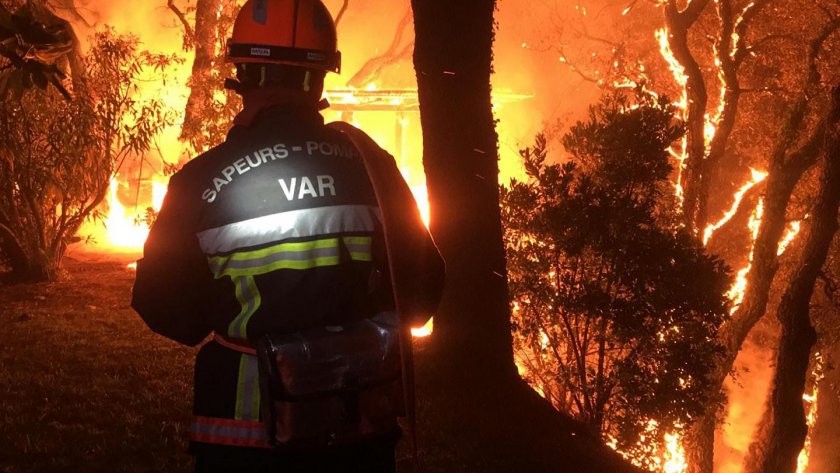 Южна Франция в плен на горски пожари и гореща вълна