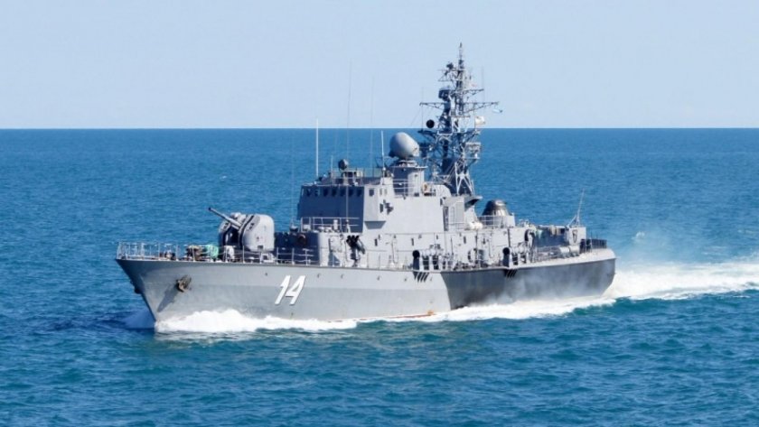Датските въоръжени сили съобщиха, че руски боен кораб два пъти