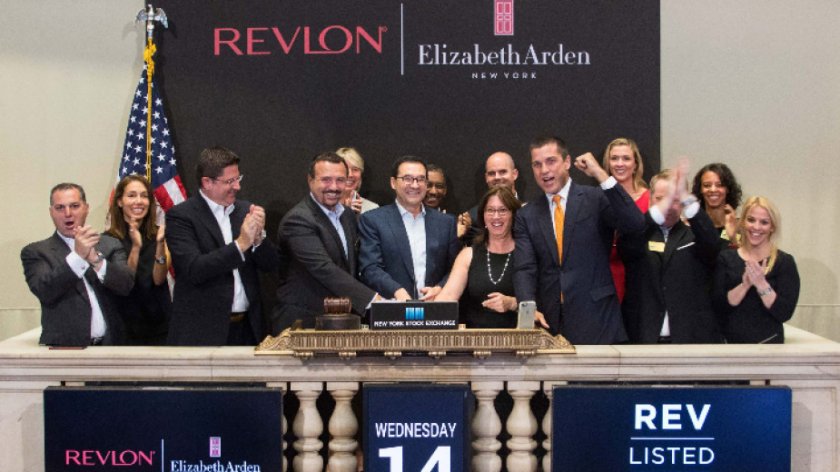 Американският козметичен гигант „Revlon“ подаде молба за обявяване в несъстоятелност