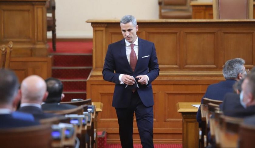 Нова разправия се заформи в парламента по време на изслушването