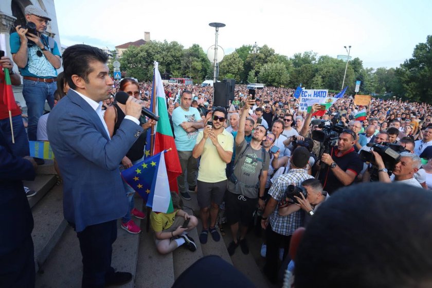 Вот на недоверие спрямо кабинета Петков няма да се гласува