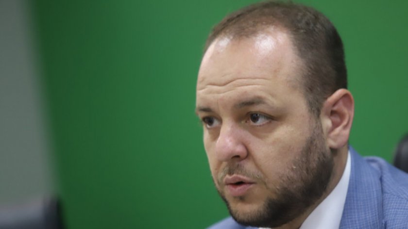 Единствената възможност, която виждам е разпад на групата на Има