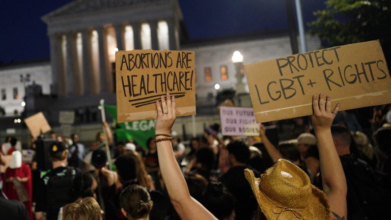 Клиники за аборти в САЩ хлопват врати 