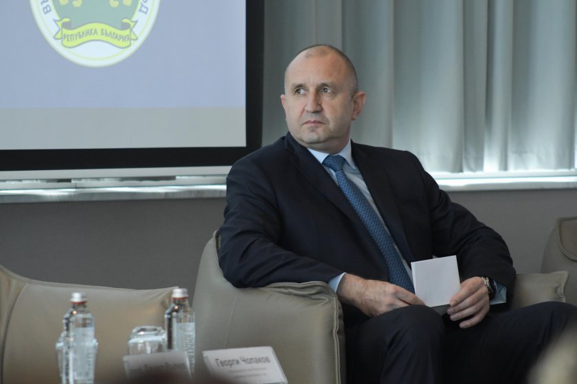 Не работя с усещания, а с факти - така отговори