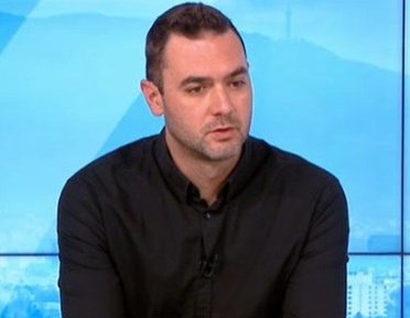 Освен причинената смърт на двете млади момичета, имаме управление с