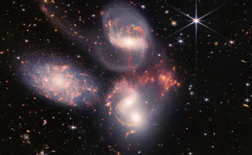 Още снимки от телескопа Джеймс Уеб публикува НАСА днес. На