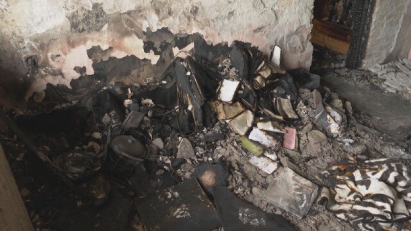 Запалена свещ изгори апартамент в Сливен (СНИМКИ)
