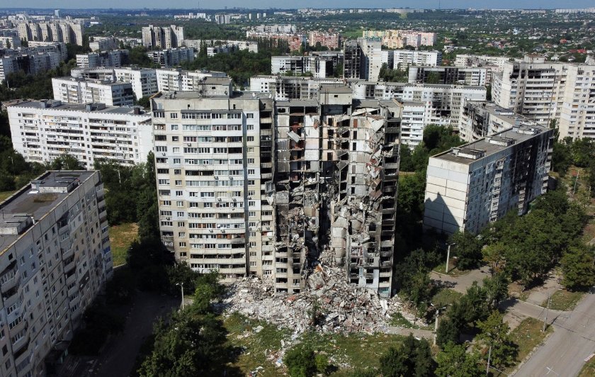 Русия нанася удари по градове в цяла Украйна