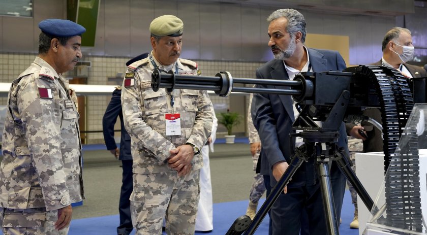 Иран е готов да изнася военна техника и оръжия. Това