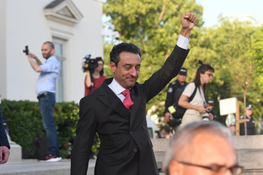 Президентът Румен Радев ще връчи третия проучвателен мандат за съставяне