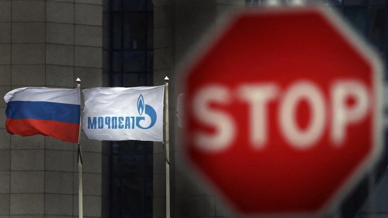 Русия затяга газовото кранче, ето кои страни ще закъсат 