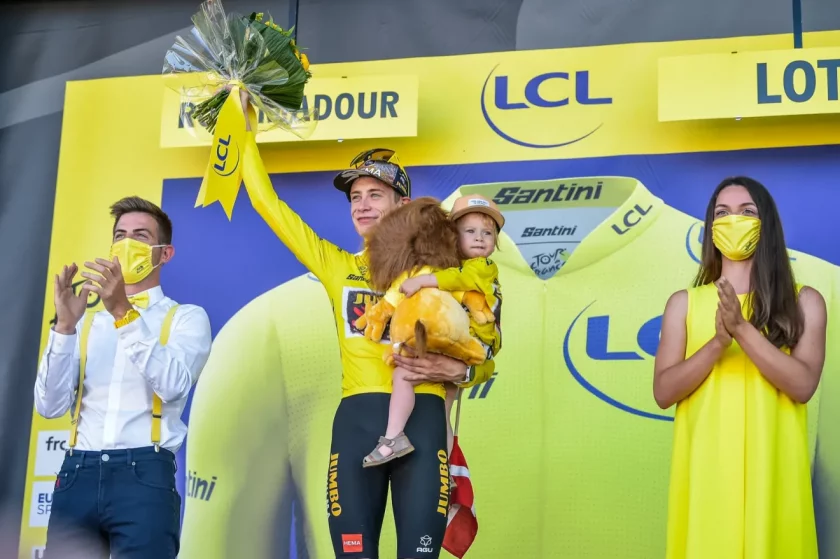 Датчанинът Йонас Вингегор спечели Тур дьо Франс